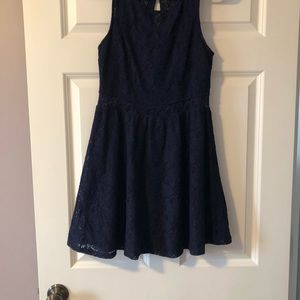 Short blue dress